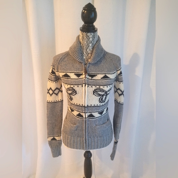 TNA ARITZIA Sea to sky Women's sweater 100% Lambswool, 2Pockets Knitted Small - Picture 3 of 10